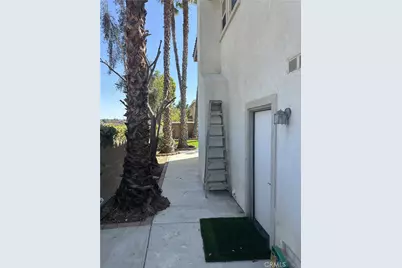 11306 Trailstone Court, Riverside, CA 92505 - Photo 6