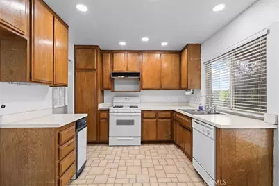 1121 Iris, Corona, CA 92882 - Photo 12