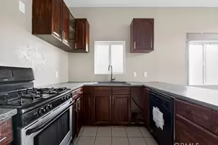 6193 Oakdale Ave, Oakland, CA 94605 - Photo 12