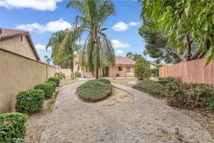 4883 Newport Ln, Riverside, CA 92504 - Photo 30