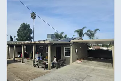 8426 Greenpoint, Riverside, CA 92503 - Photo 2