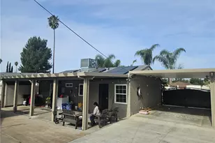 8426 Greenpoint, Riverside, CA 92503 - Photo 2