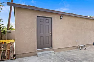 8426 Greenpoint, Riverside, CA 92503 - Photo 22