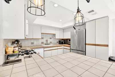 25644 Sharp #J, Hemet, CA 92544 - Photo 8