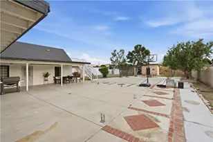 12232 Truesdale, Los Angeles, CA 91352 - Photo 28