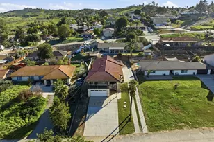 14421 Laurel Dr, Riverside, CA 92503 - Photo 52