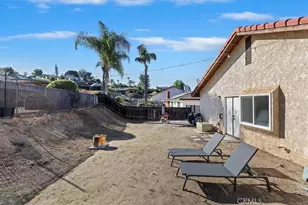 14421 Laurel Dr, Riverside, CA 92503 - Photo 44