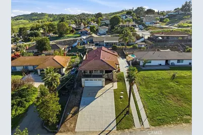 14421 Laurel Drive, Riverside, CA 92503 - Photo 54