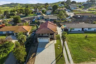 14421 Laurel Dr, Riverside, CA 92503 - Photo 54