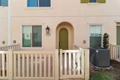 466 N Glenwood, Rialto, CA 92376 - Photo 2