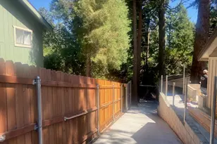 1055 Playground, Crestline, CA 92325 - Photo 30