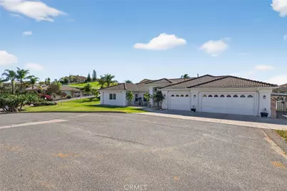 14029 Dove Canyon Drive, Riverside, CA 92503 - Photo 2