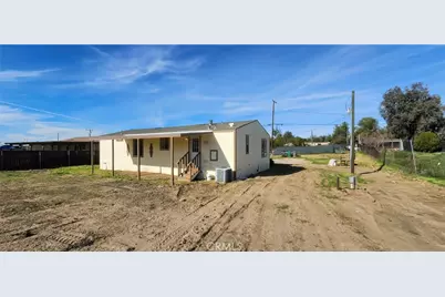 20175 Souder, Perris, CA 92570 - Photo 2