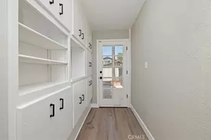 2111 Elsinore Rd, Riverside, CA 92506 - Photo 26