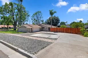 2111 Elsinore Rd, Riverside, CA 92506 - Photo 8