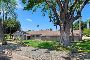 2111 Elsinore Rd, Riverside, CA 92506 - Photo 4