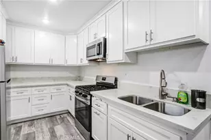 8426 Greenpoint, Riverside, CA 92503 - Photo 12