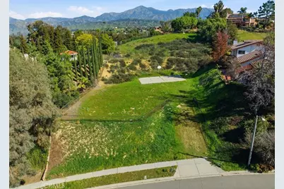 835 La Solana, Redlands, CA 92373 - Photo 2