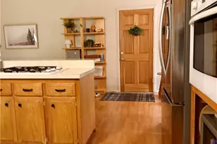 636 N Palm Ave, Upland, CA 91786 - Photo 4