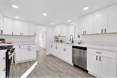 16096 Village Drive, Victorville, CA 92394 - Photo 14