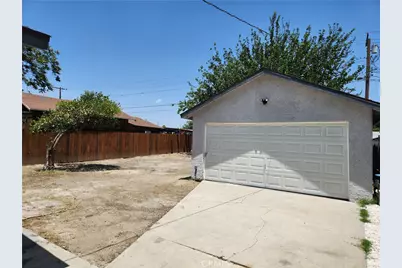 841 E H Street, Colton, CA 92324 - Photo 16