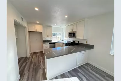 4813 Village Green, San Bernardino, CA 92407 - Photo 10