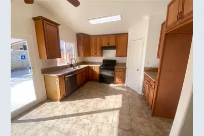 14433 Green River Road, Victorville, CA 92394 - Photo 2
