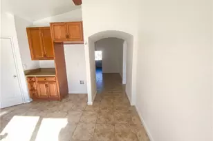 14433 Green River Rd, Victorville, CA 92394 - Photo 8