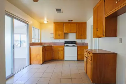 811 S State, Hemet, CA 92543 - Photo 6