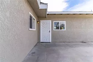 9784 Poplar Ave, Fontana, CA 92335 - Photo 4