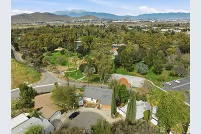 2715 Brockton, Riverside, CA 92501 - Photo 4