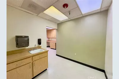 887 E 2nd, Pomona, CA 91766 - Photo 16