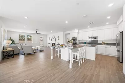 6979 Housatonic Ct, Jurupa Valley, CA 91752 - Photo 6