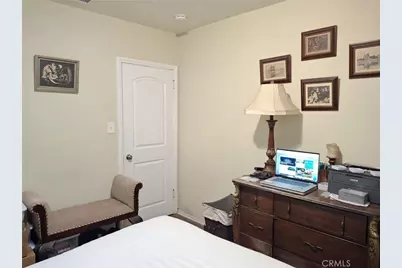 1346 W Century, Los Angeles, CA 90044 - Photo 12