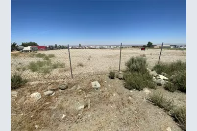 2770 White Fox, Phelan, CA 92371 - Photo 10
