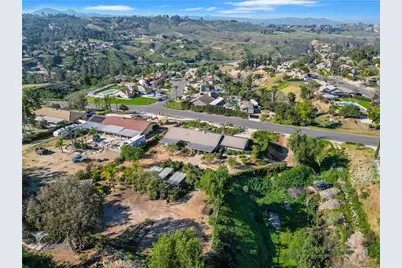 16750 Canyon View Drive, Riverside, CA 92504 - Photo 44