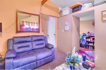 8651 Encinitas, Fontana, CA 92335 - Photo 34