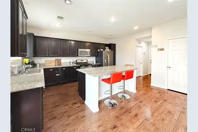 29325 Centerfield, Lake Elsinore, CA 92530 - Photo 2