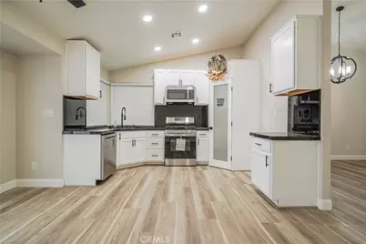 19228 Live Oak, Hesperia, CA 92345 - Photo 12