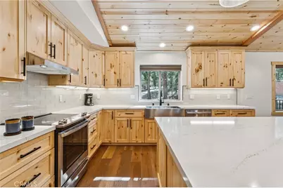 46971 Sky View, Big Bear City, CA 92314 - Photo 14