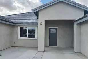 14498 Savannah Ct, Apple Valley, CA 92307 - Photo 2