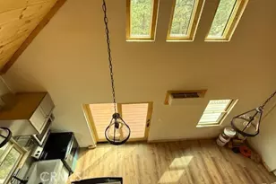 33149 Holcomb Creek Dr, Green Valley Lake, CA 92341 - Photo 4