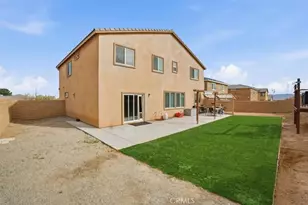 14219 Fir, Oak Hills, CA 92344 - Photo 28