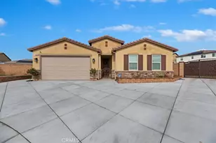 25858 Oak Spgs Ct, Homeland, CA 92548 - Photo 2