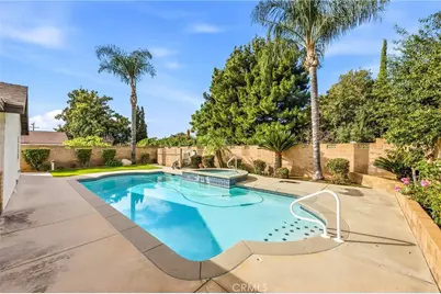 1634 Seine, Highland, CA 92346 - Photo 2