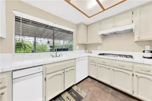 31350 Contour, Nuevo, CA 92567 - Photo 16