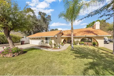 31350 Contour, Nuevo, CA 92567 - Photo 2