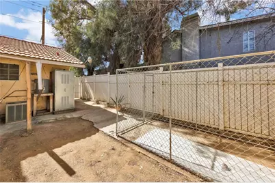 31350 Contour, Nuevo, CA 92567 - Photo 32