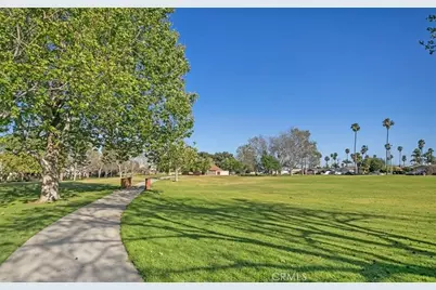18242 Parkview, Huntington Beach, CA 92648 - Photo 20