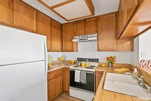 18242 Parkview, Huntington Beach, CA 92648 - Photo 10